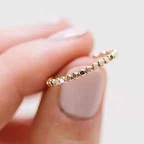 Anel de empilhamento feito a mão