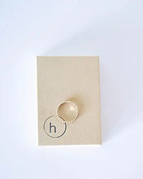 Anel de empilhamento feito a mão