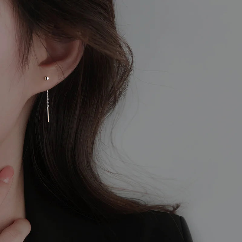 Brinco Longo Minimalista em Aço Inox