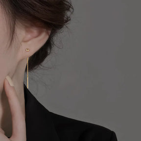 Brinco Longo Minimalista em Aço Inox
