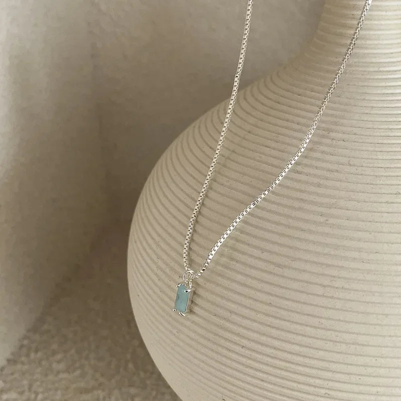 Colar popular brilhante