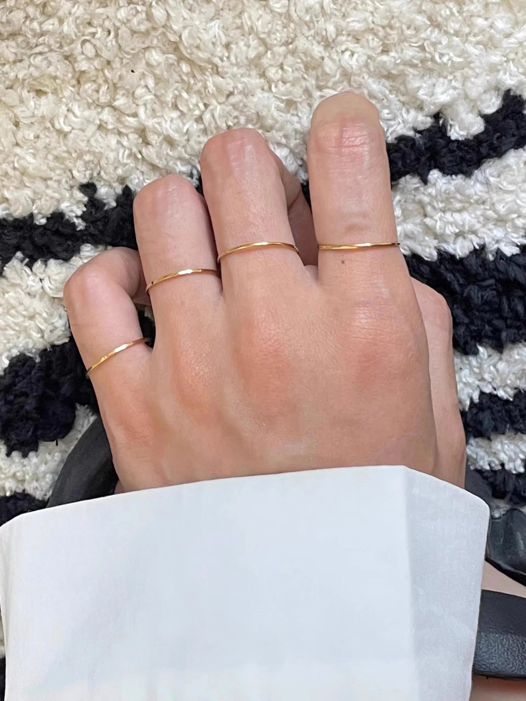 Anel Fino Dourado 0.5mm – Aço Inox Antioxidante