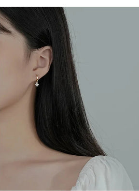 Brinco com trevo de 4 folhas