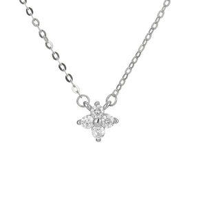 Colar com flor delicado