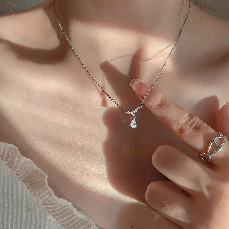 Colar popular brilhante